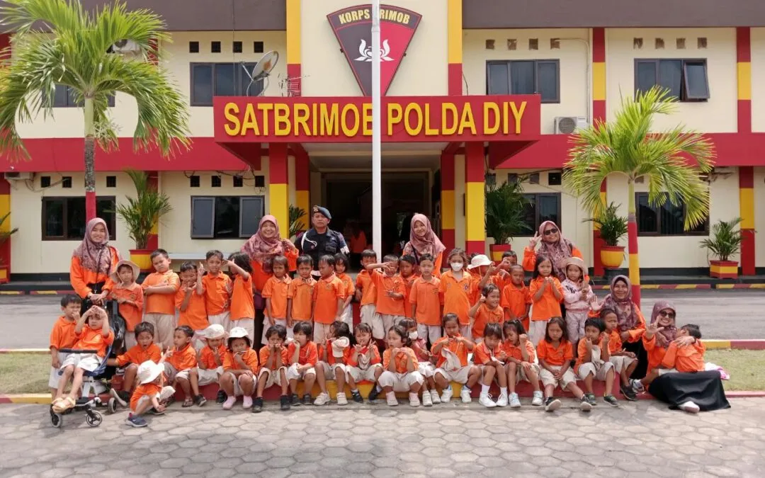 Berkunjung Ke Brimob