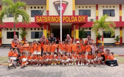 Berkunjung Ke Brimob